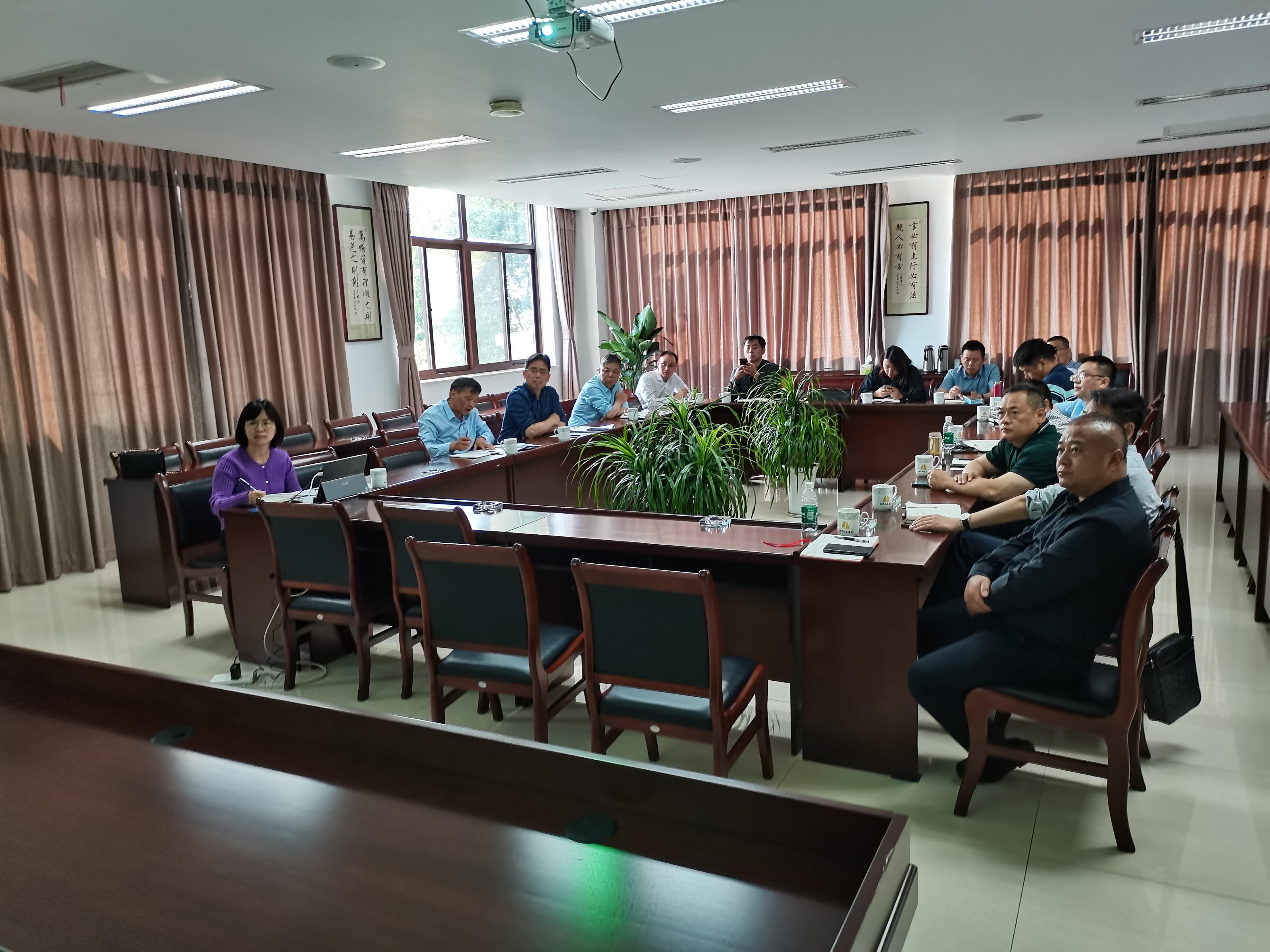 图1-7、集团公司党委组织召开支部书记会议.jpg