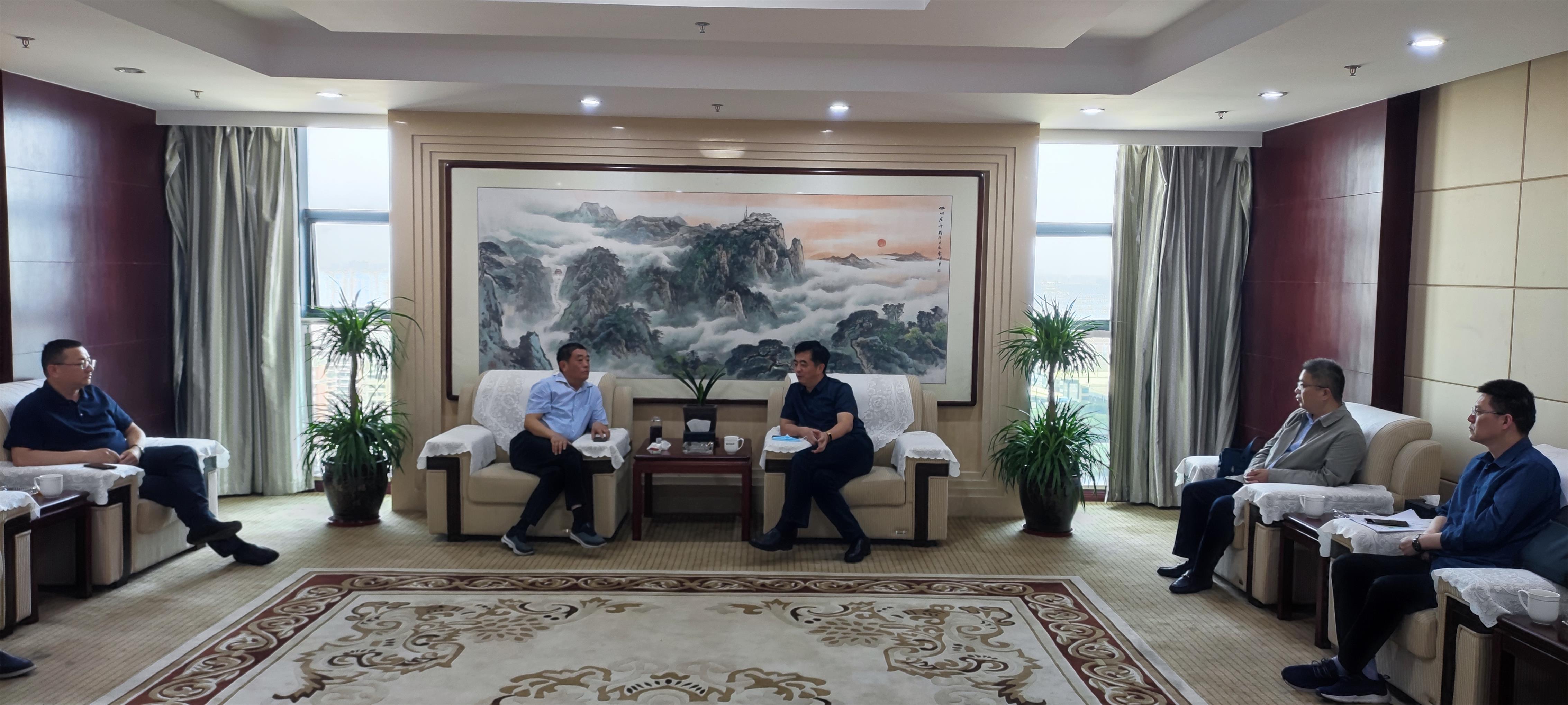 图1-9、范世宏董事长会见扬州生态科技新城管委会副主任陈彬一行.jpg